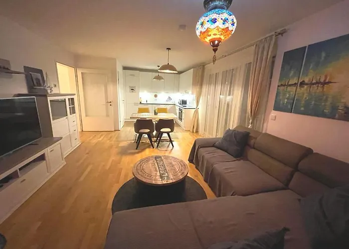 Lovely 3 Apartment