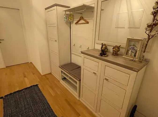 Apartment Lovely 3